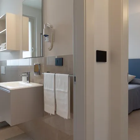 Vela Azzurra * Grottammare